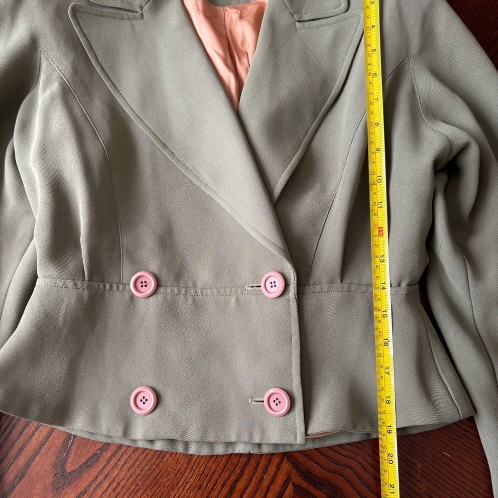 Vintage Women's Double-Breasted Blazer - Taupe Beige - Picture 5 of 8